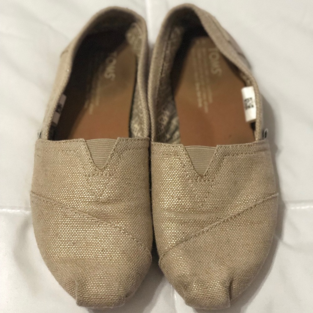 Toms